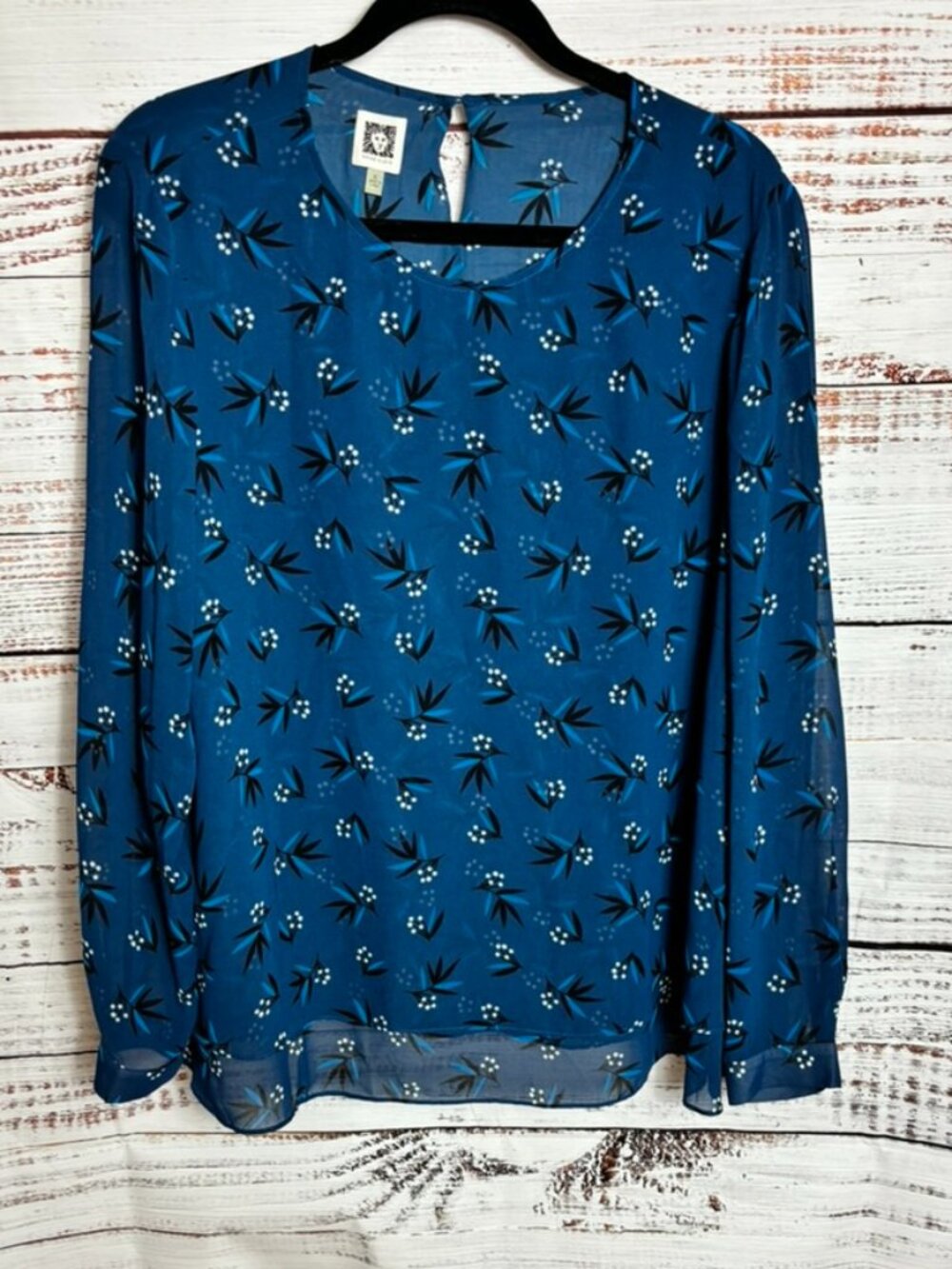 Anne Klein women’s blouse blue with black and white leaf pattern size XL